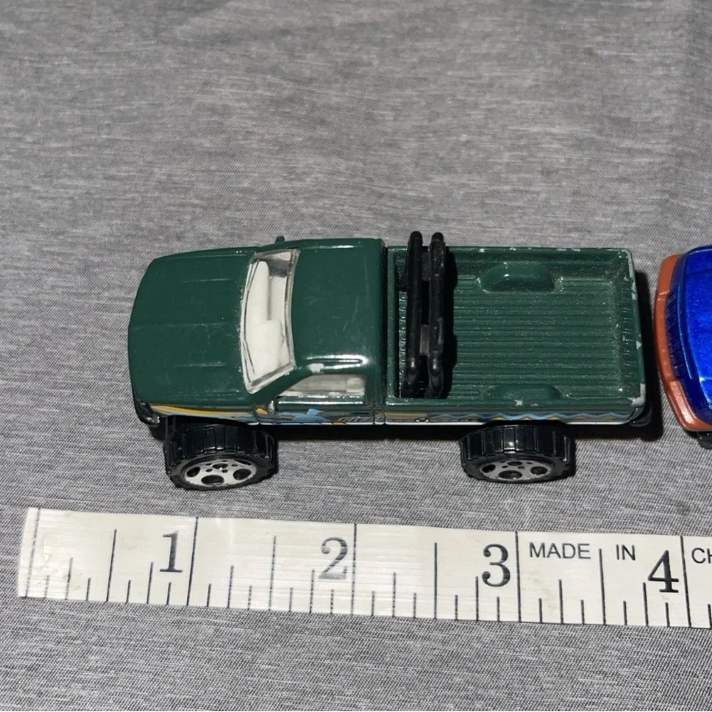 Lot Of 3 Matchbox Car Toy Chevy K-1500, Mud Splash Jeep Liberty, Grand Cherokee